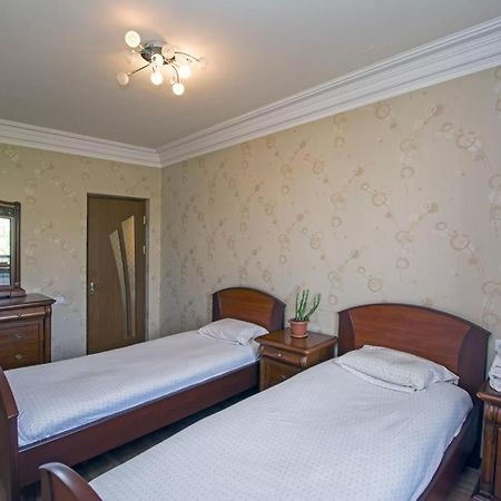 Lesi Apartament Yerevan Exterior photo